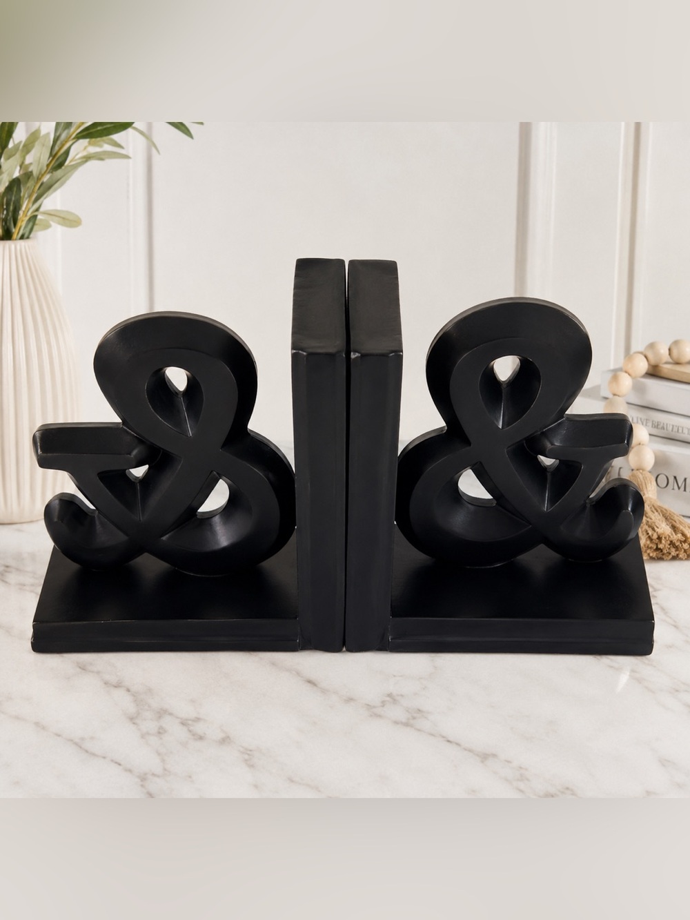 📕📖💯 A pair of Black Ampersand Bookends Excellent Preowned condition📚📙💚